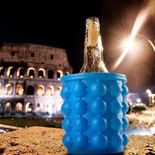 Laden Sie das Bild in den Galerie-Viewer, Ice Cube Maker