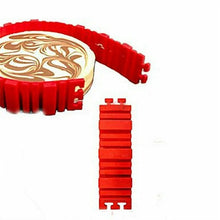 Laden Sie das Bild in den Galerie-Viewer, Silikon-Puzzle-Backform rot 4-teilig